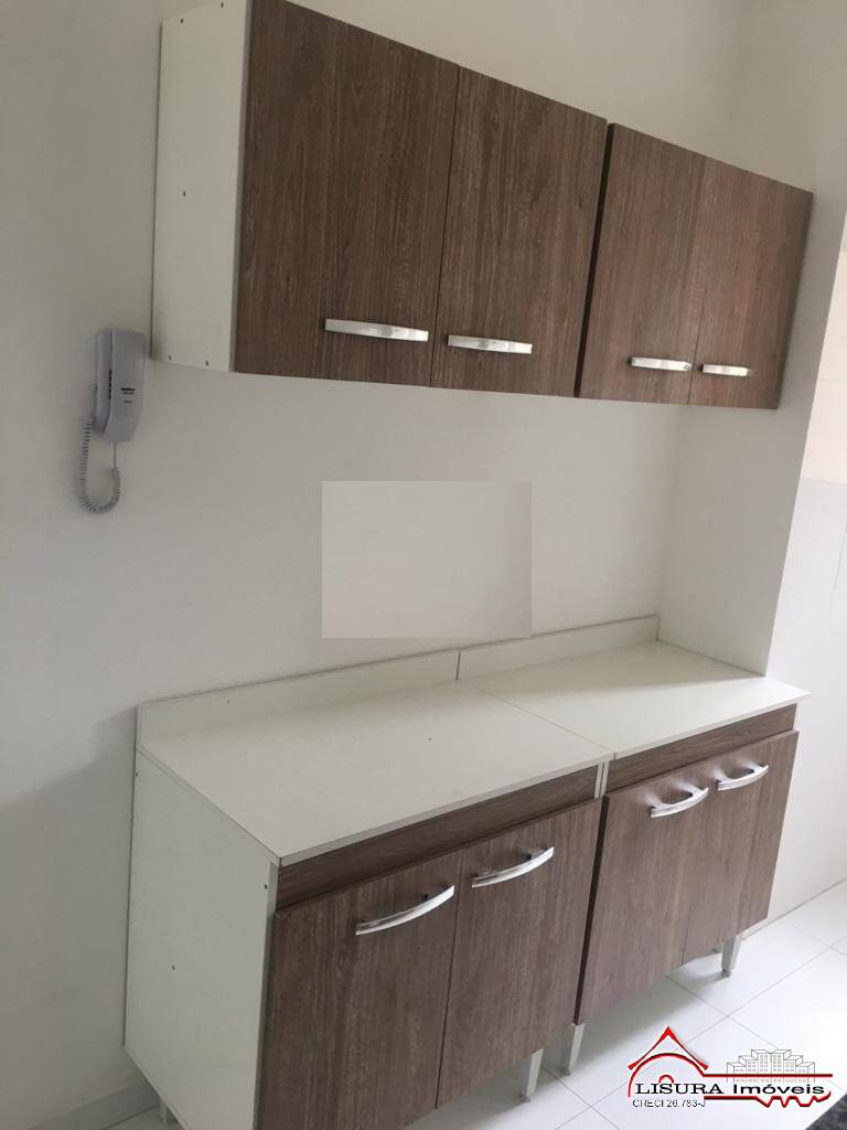 Apartamento à venda com 2 quartos, 64m² - Foto 2