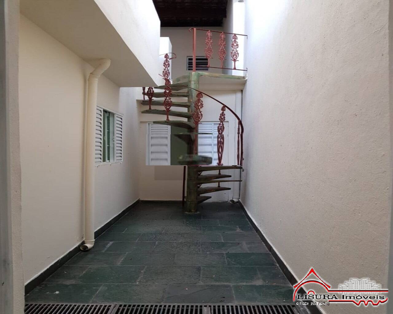 Casa à venda com 3 quartos, 209m² - Foto 22