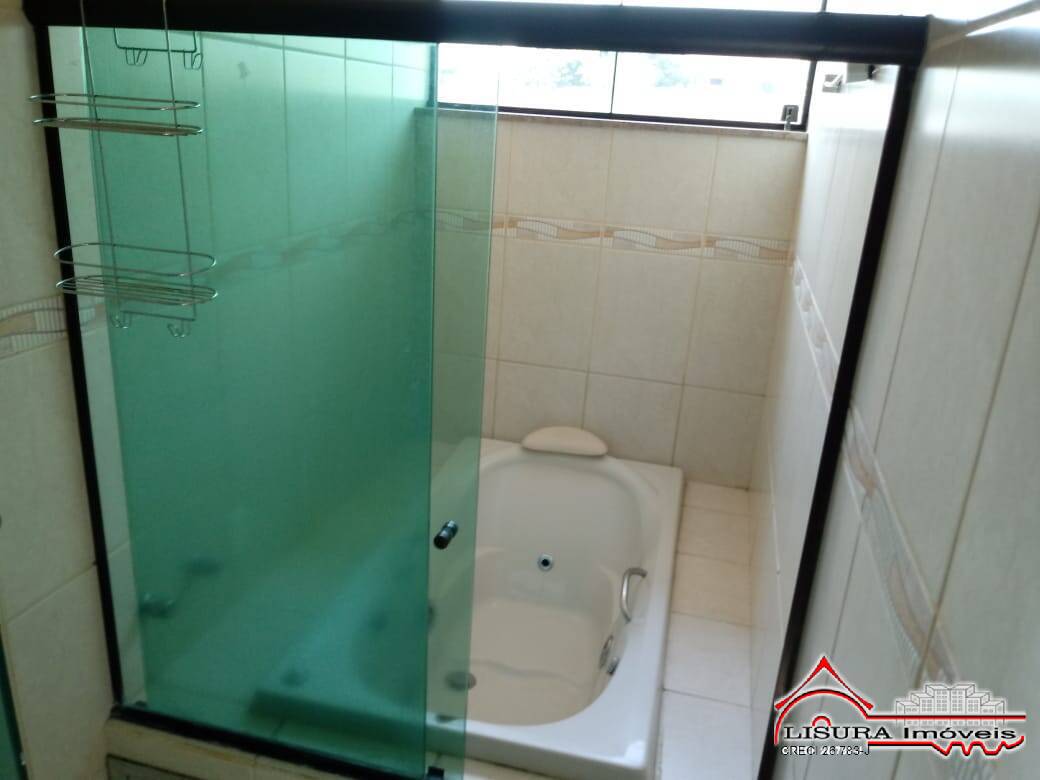 Casa de Condomínio à venda com 4 quartos, 400m² - Foto 19