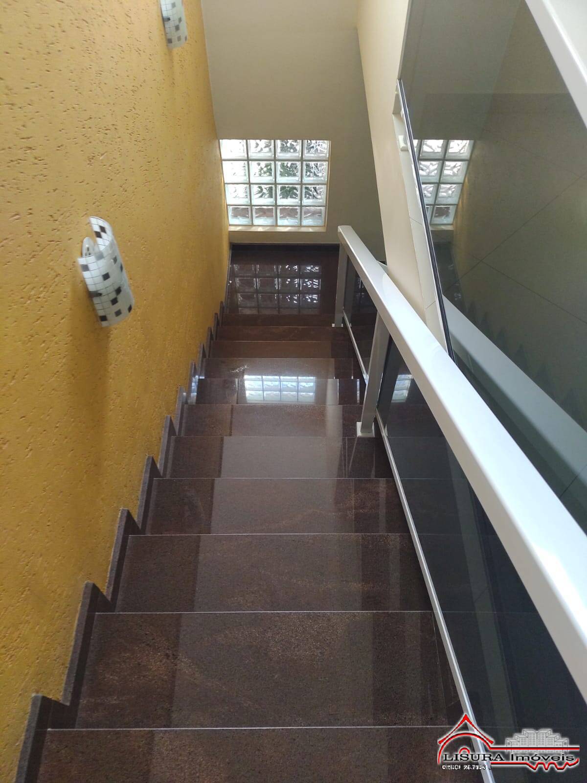 Casa à venda com 3 quartos, 208m² - Foto 16