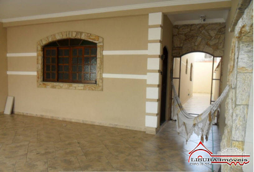 Casa à venda com 4 quartos, 140m² - Foto 3