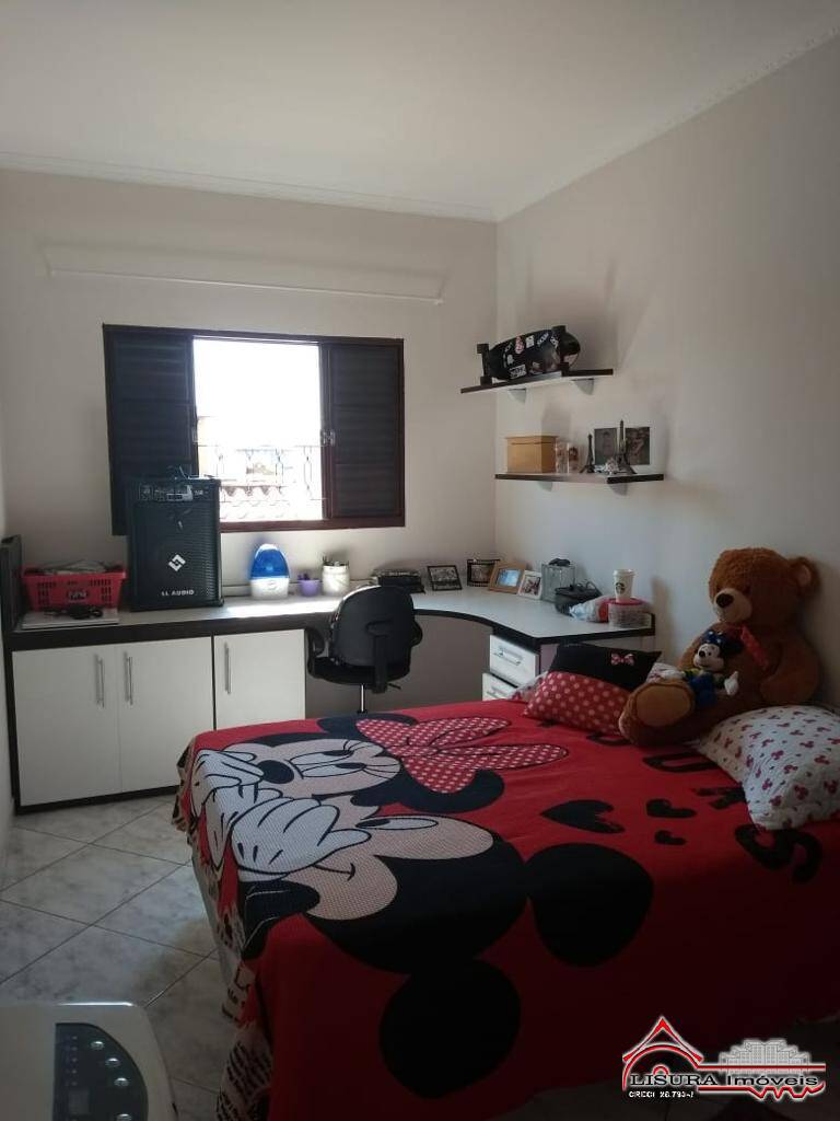 Casa à venda com 3 quartos, 180m² - Foto 11