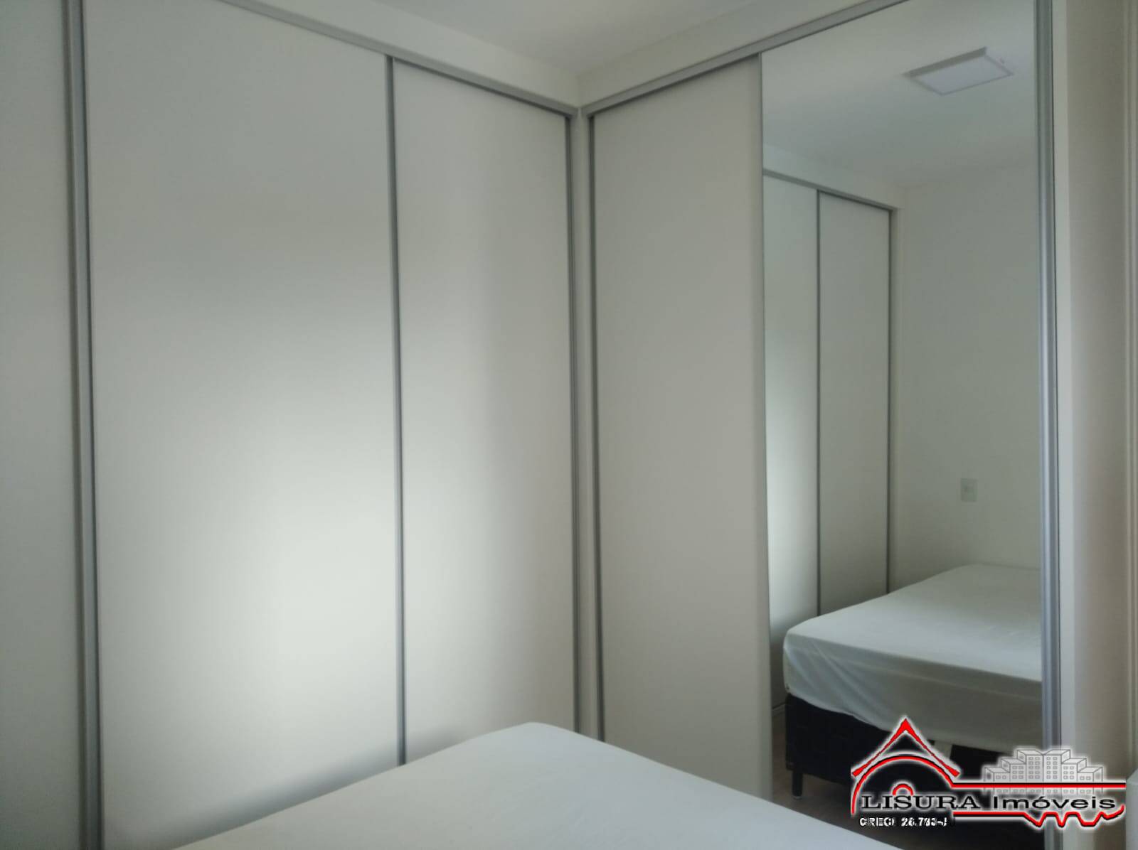 Apartamento à venda com 2 quartos, 62m² - Foto 8