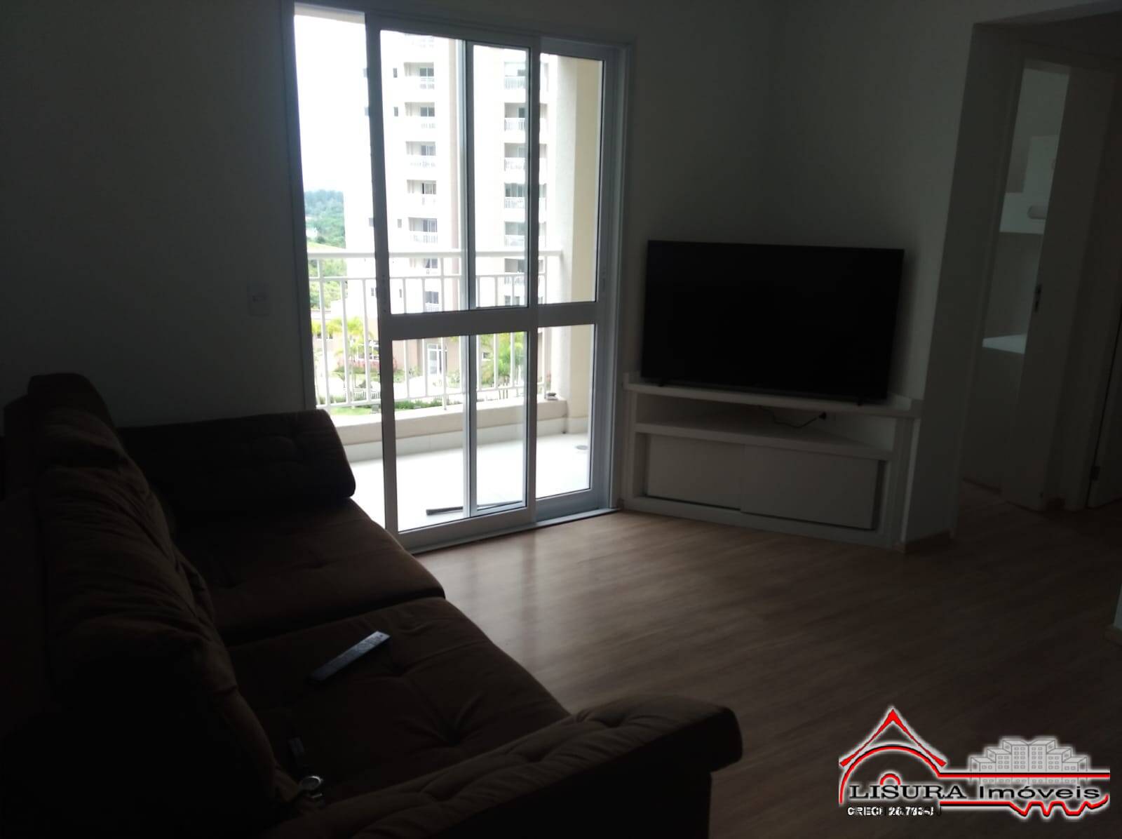 Apartamento à venda com 2 quartos, 62m² - Foto 2