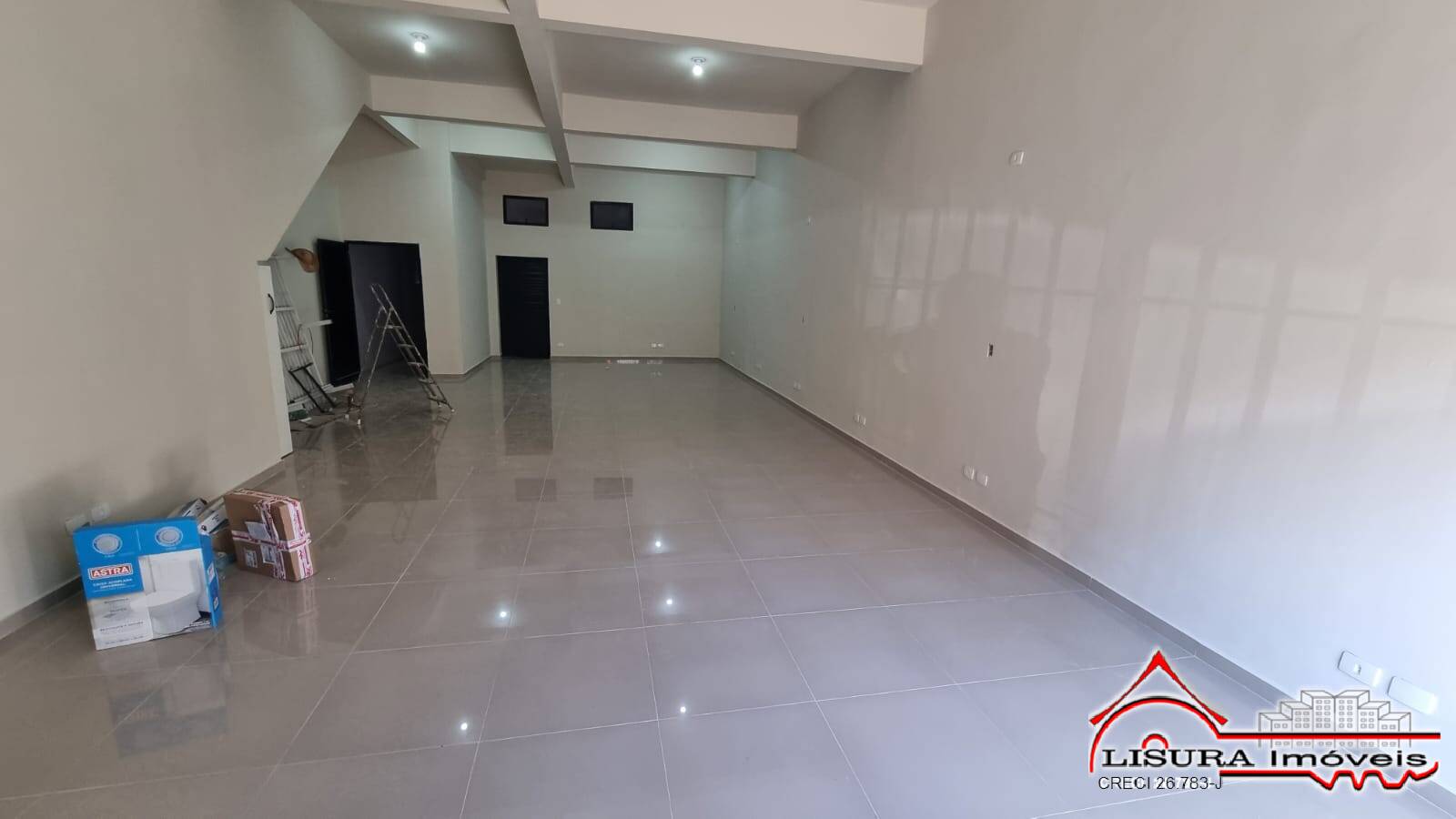 Loja-Salão para alugar com 3 quartos, 90m² - Foto 4