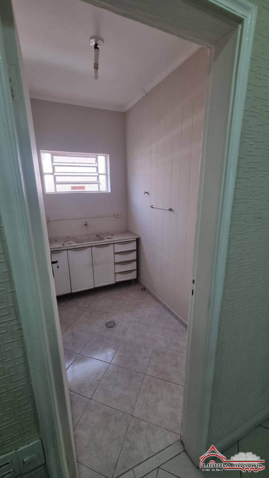 Loja-Salão para alugar com 3 quartos, 100m² - Foto 11