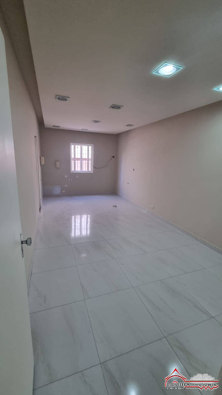 Loja-Salão para alugar com 3 quartos, 100m² - Foto 15