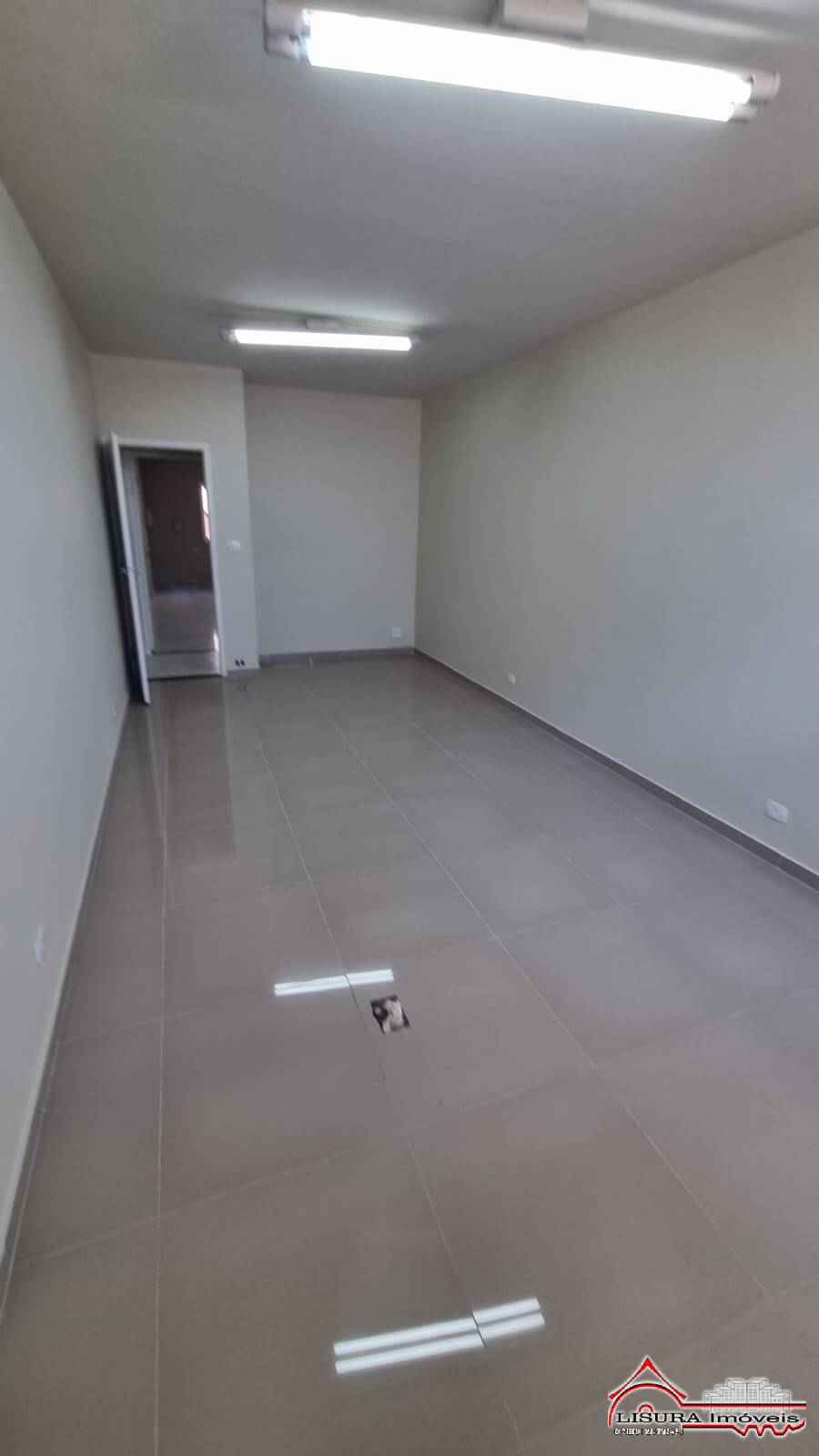 Loja-Salão para alugar com 3 quartos, 100m² - Foto 17