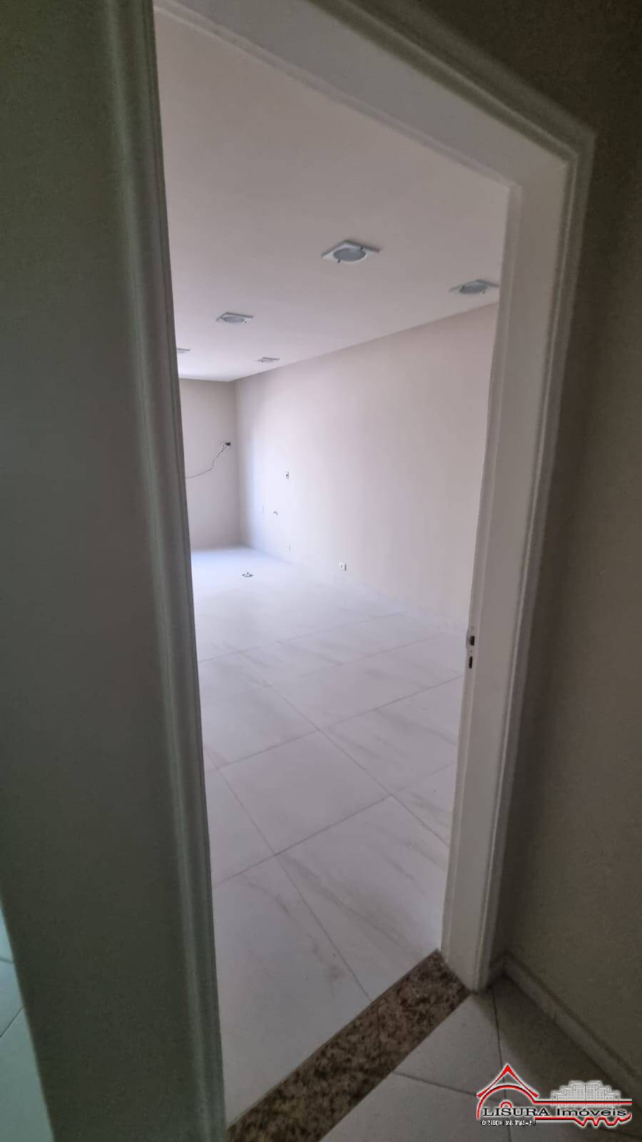 Loja-Salão para alugar com 3 quartos, 100m² - Foto 21