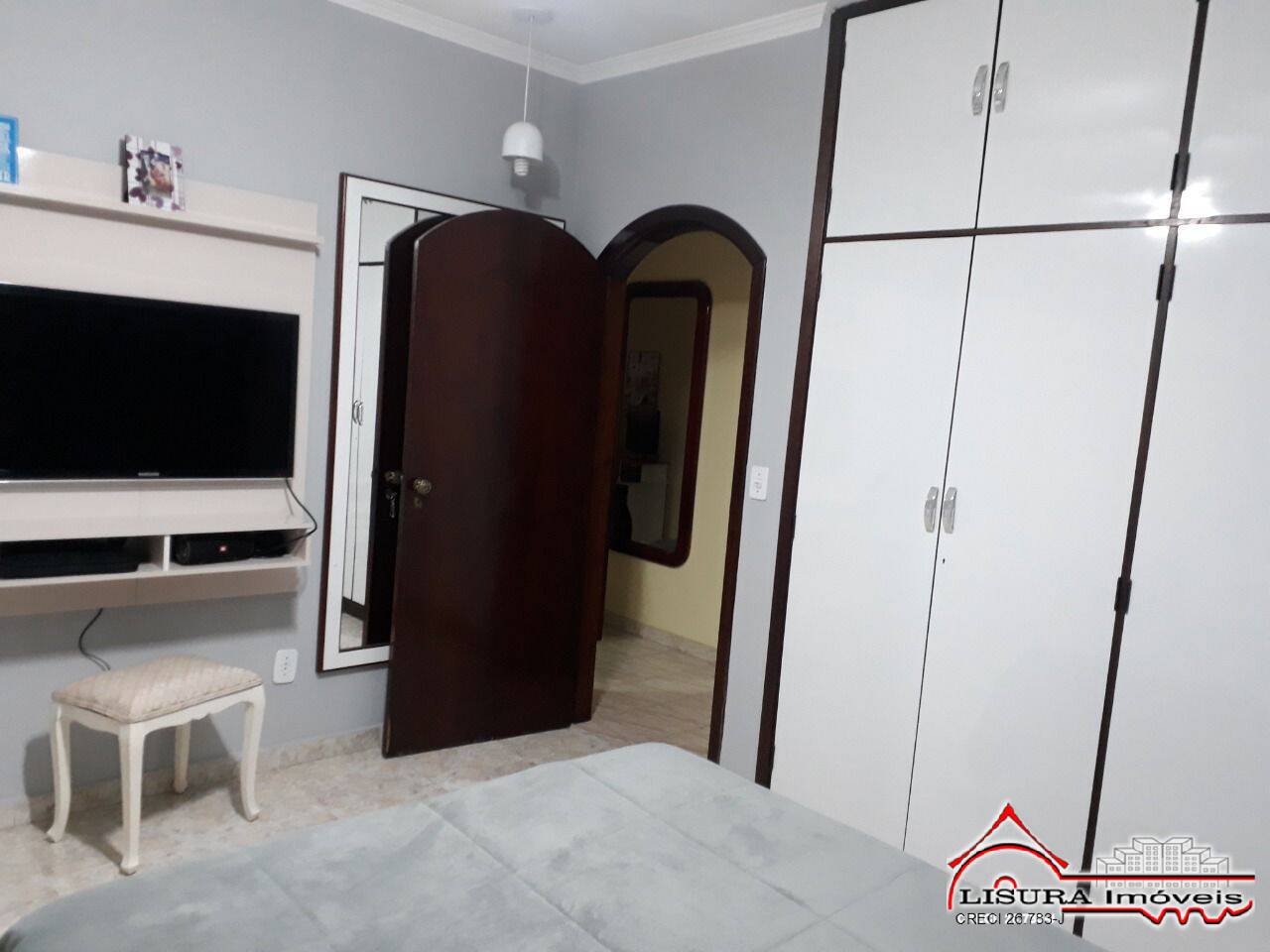 Casa à venda com 4 quartos, 215m² - Foto 18