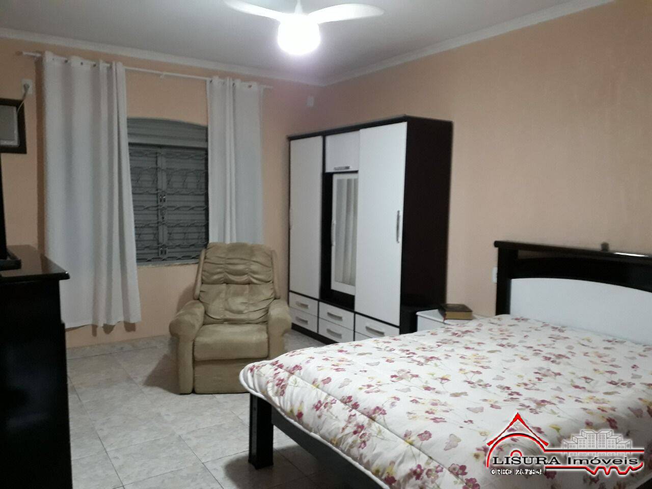 Casa à venda com 4 quartos, 215m² - Foto 16