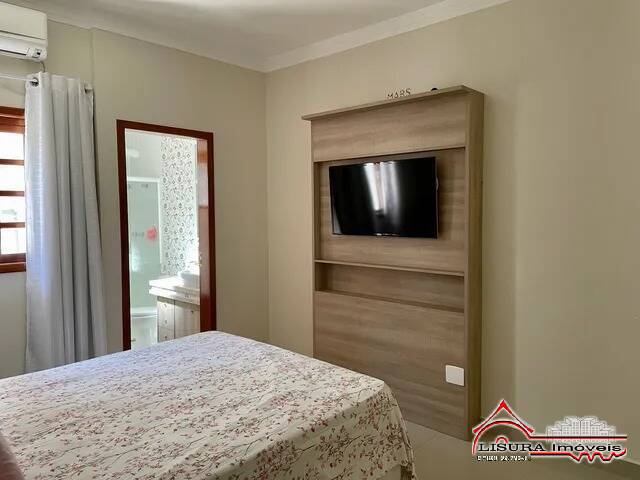 Casa à venda com 2 quartos, 140m² - Foto 3