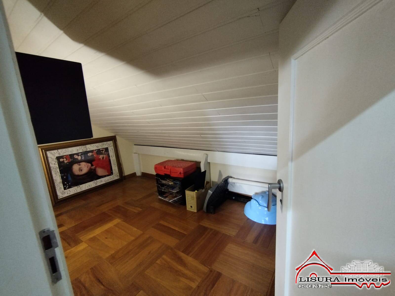 Casa à venda com 3 quartos, 275m² - Foto 16