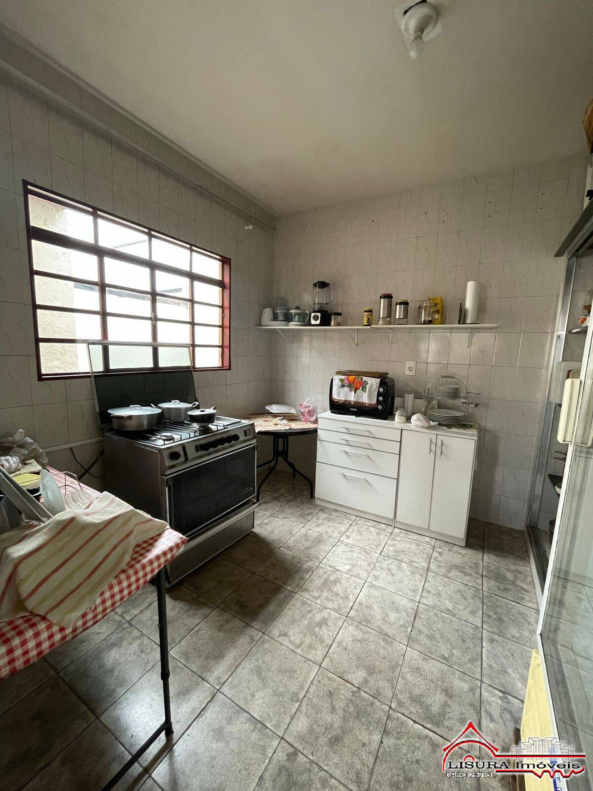 Casa à venda com 3 quartos, 260m² - Foto 11