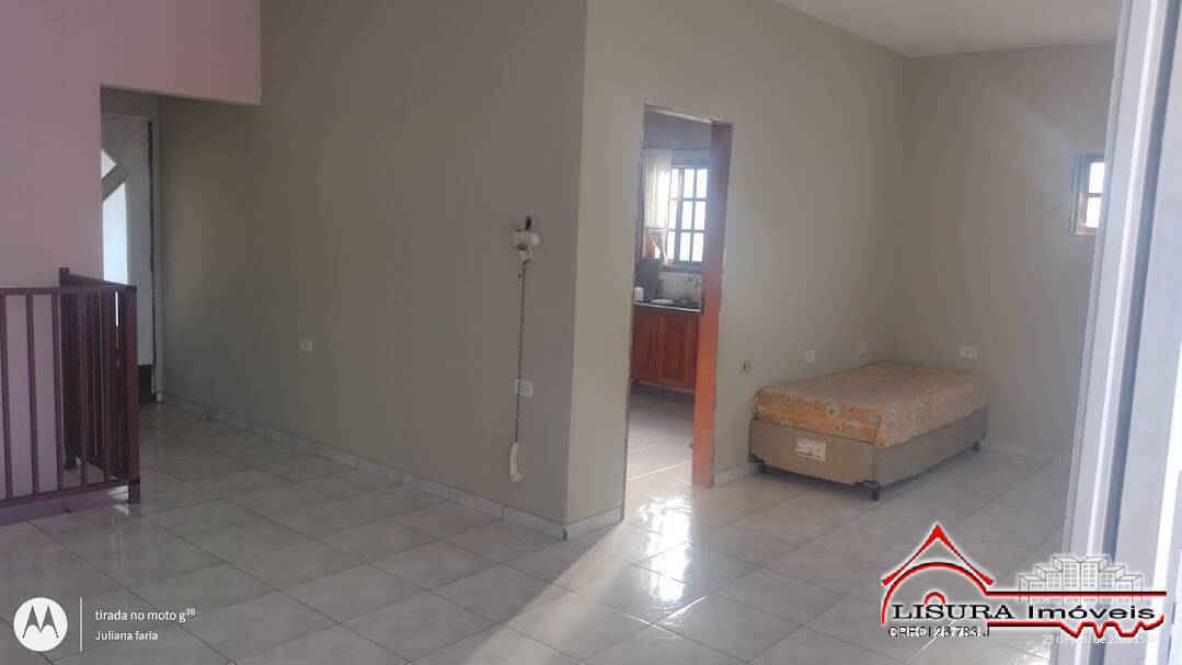 Casa à venda com 3 quartos, 182m² - Foto 8