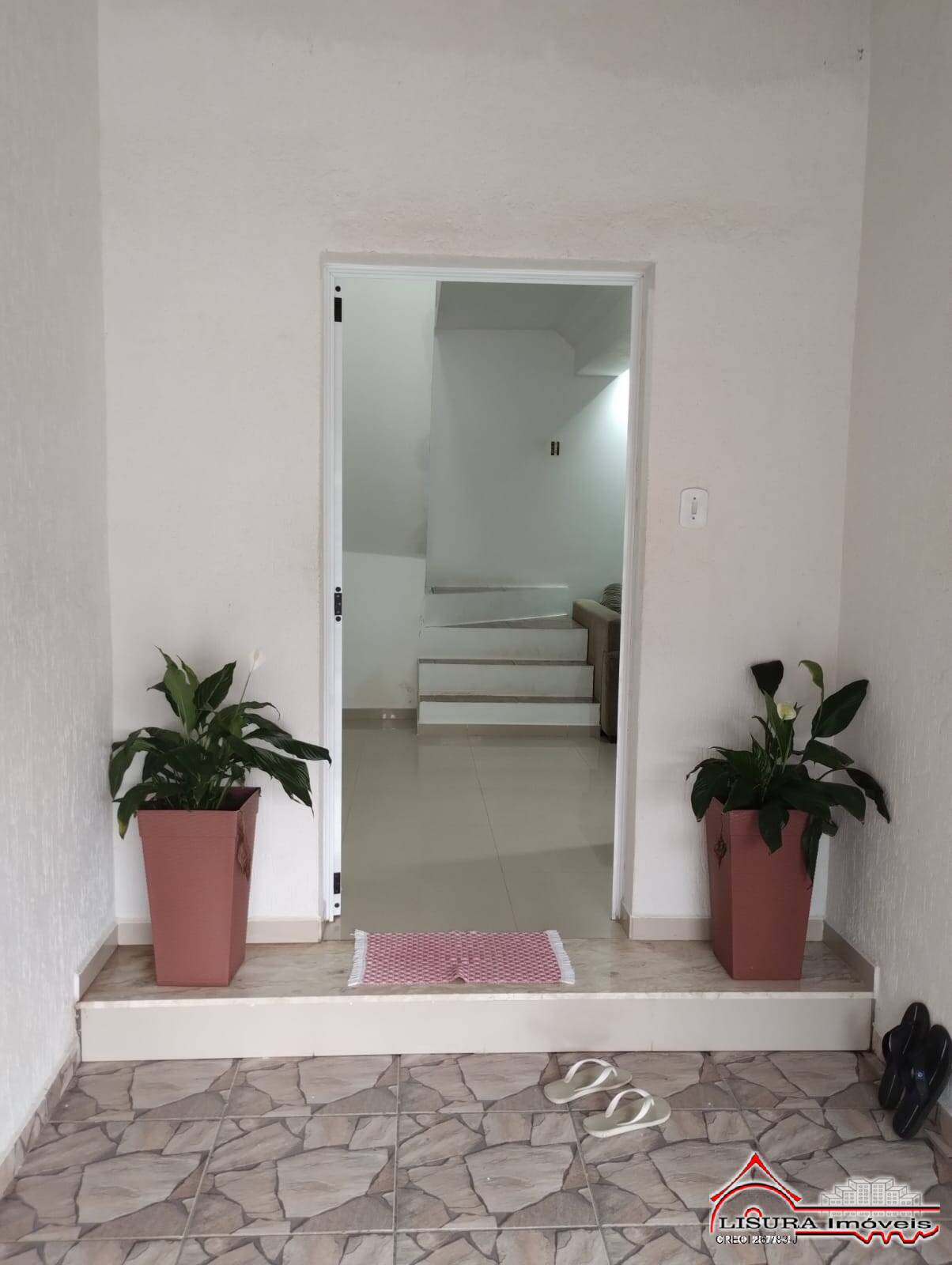 Casa à venda com 3 quartos, 141m² - Foto 3