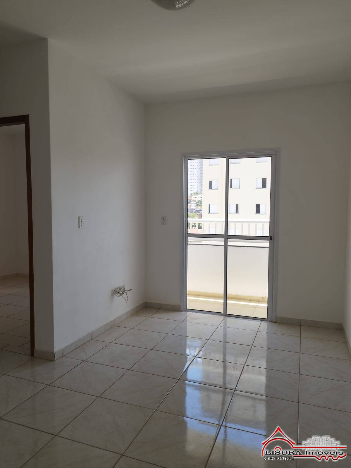 Apartamento à venda com 2 quartos, 59m² - Foto 2