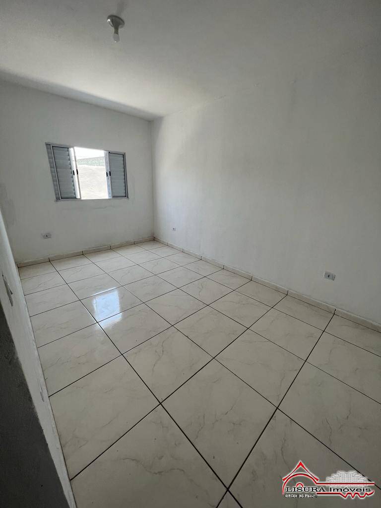 Casa à venda com 3 quartos, 80m² - Foto 3