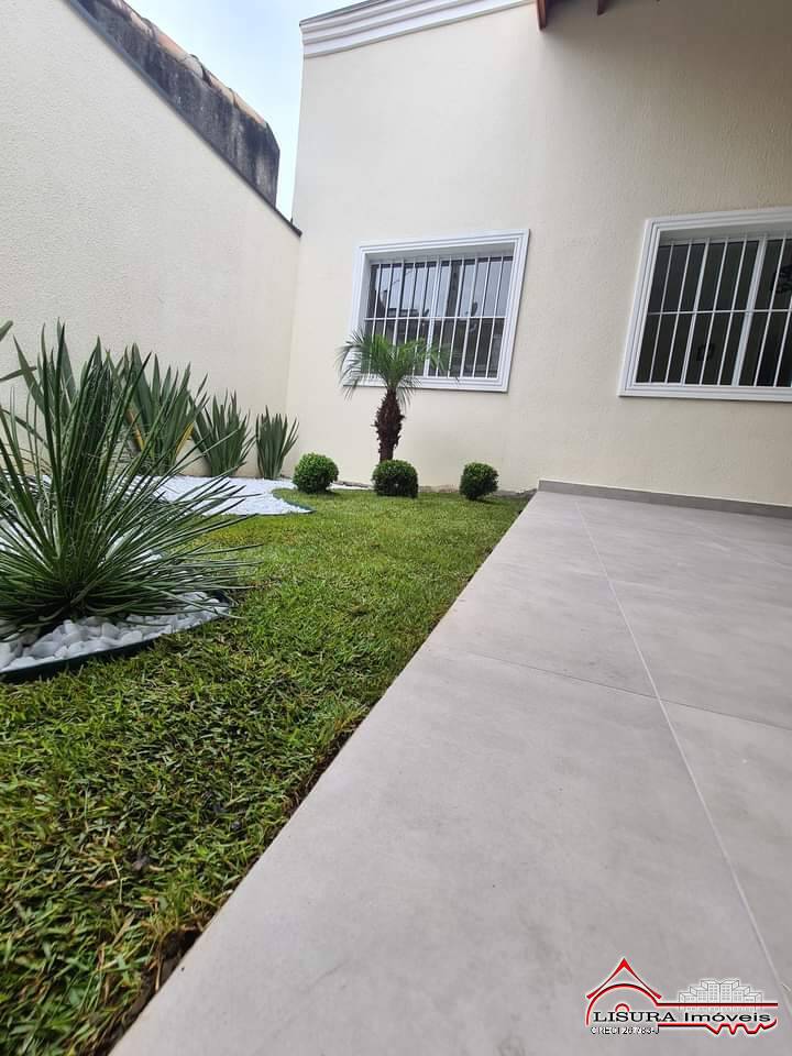 Casa à venda com 3 quartos, 161m² - Foto 4