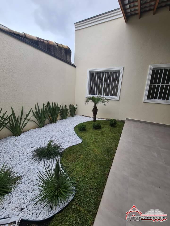 Casa à venda com 3 quartos, 161m² - Foto 3