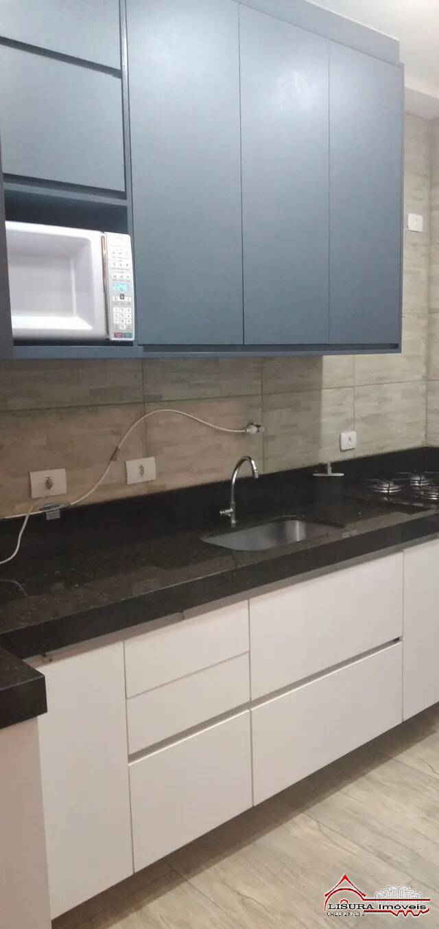 Apartamento à venda com 2 quartos, 64m² - Foto 2