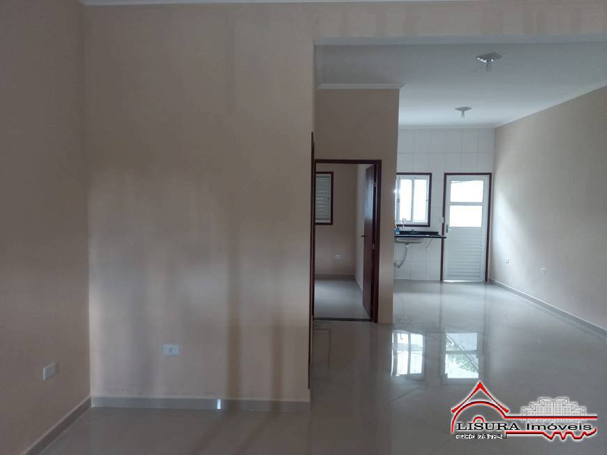 Casa à venda com 3 quartos, 132m² - Foto 3