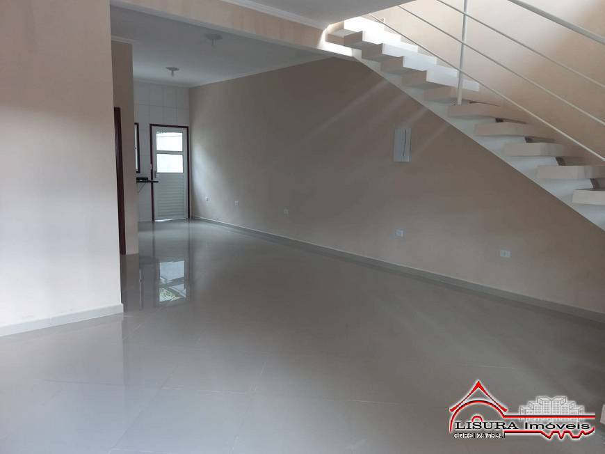 Casa à venda com 3 quartos, 132m² - Foto 2