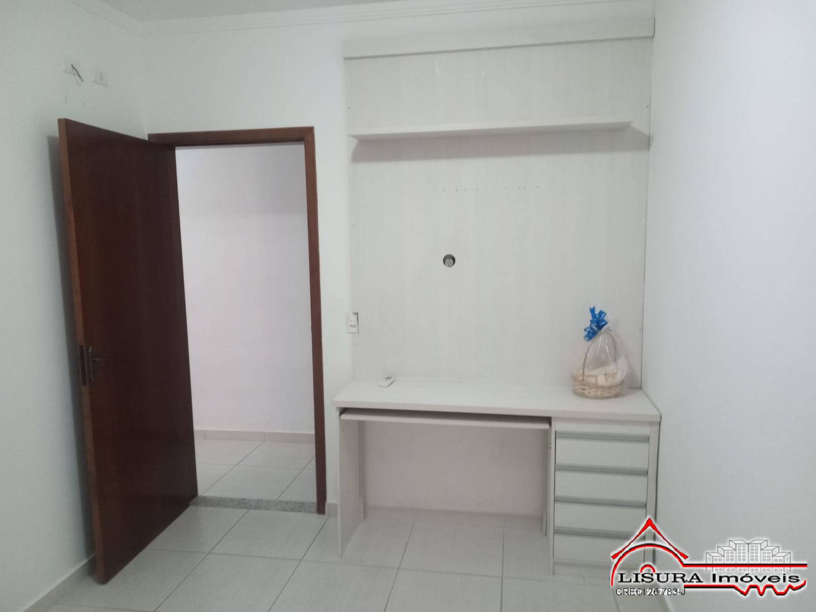 Casa à venda com 4 quartos, 200m² - Foto 16