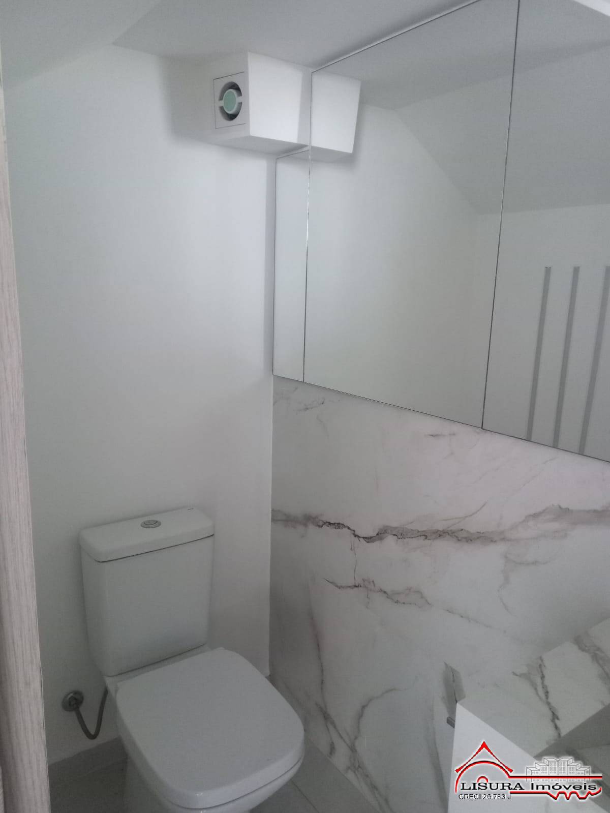 Casa à venda com 4 quartos, 200m² - Foto 28