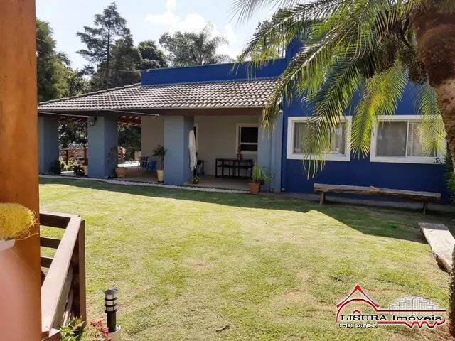 Casa de Condomínio à venda com 3 quartos, 230m² - Foto 1