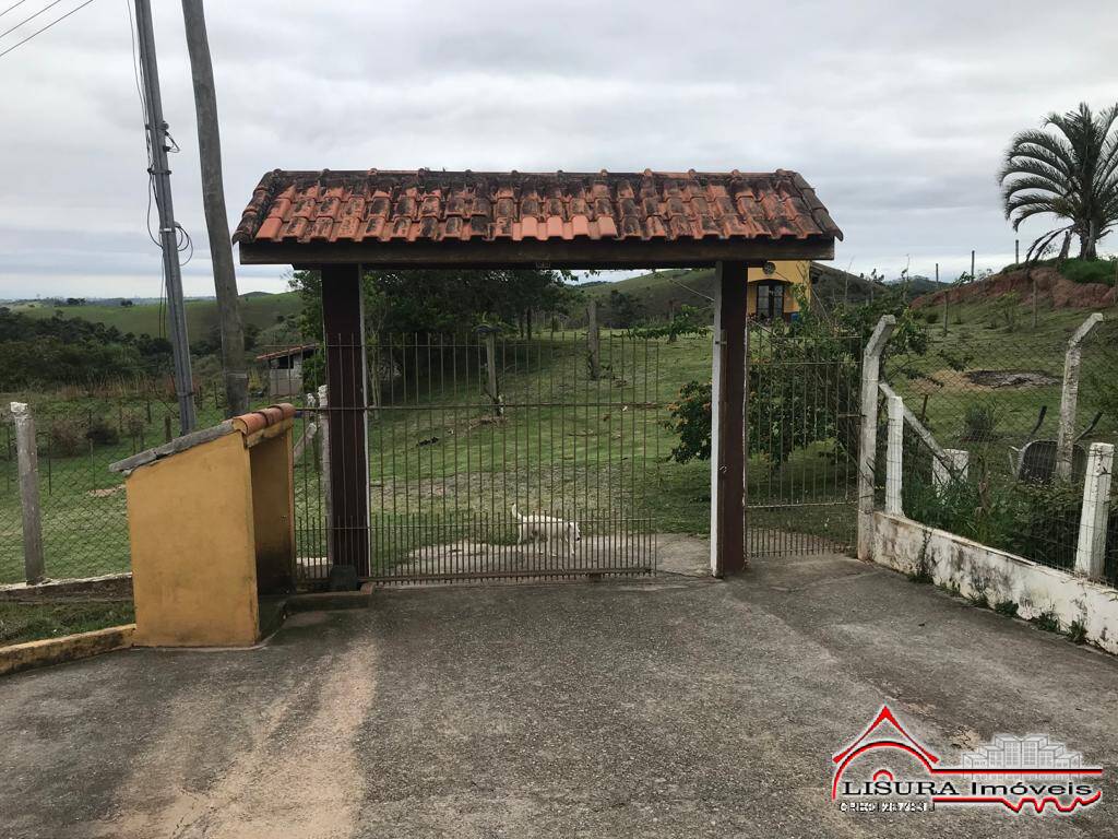 Fazenda à venda com 3 quartos, 400m² - Foto 29