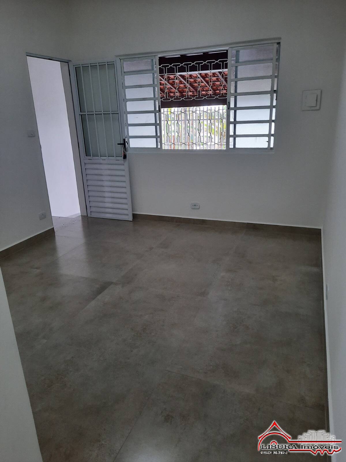 Casa à venda com 3 quartos, 180m² - Foto 4