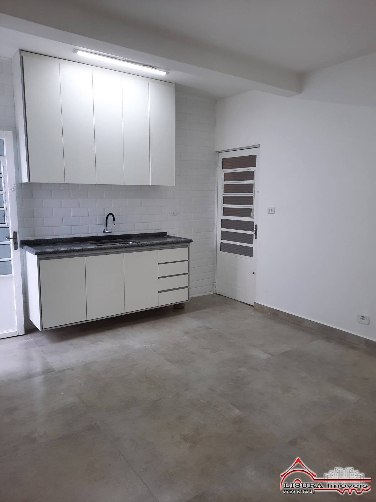 Casa à venda com 3 quartos, 180m² - Foto 6