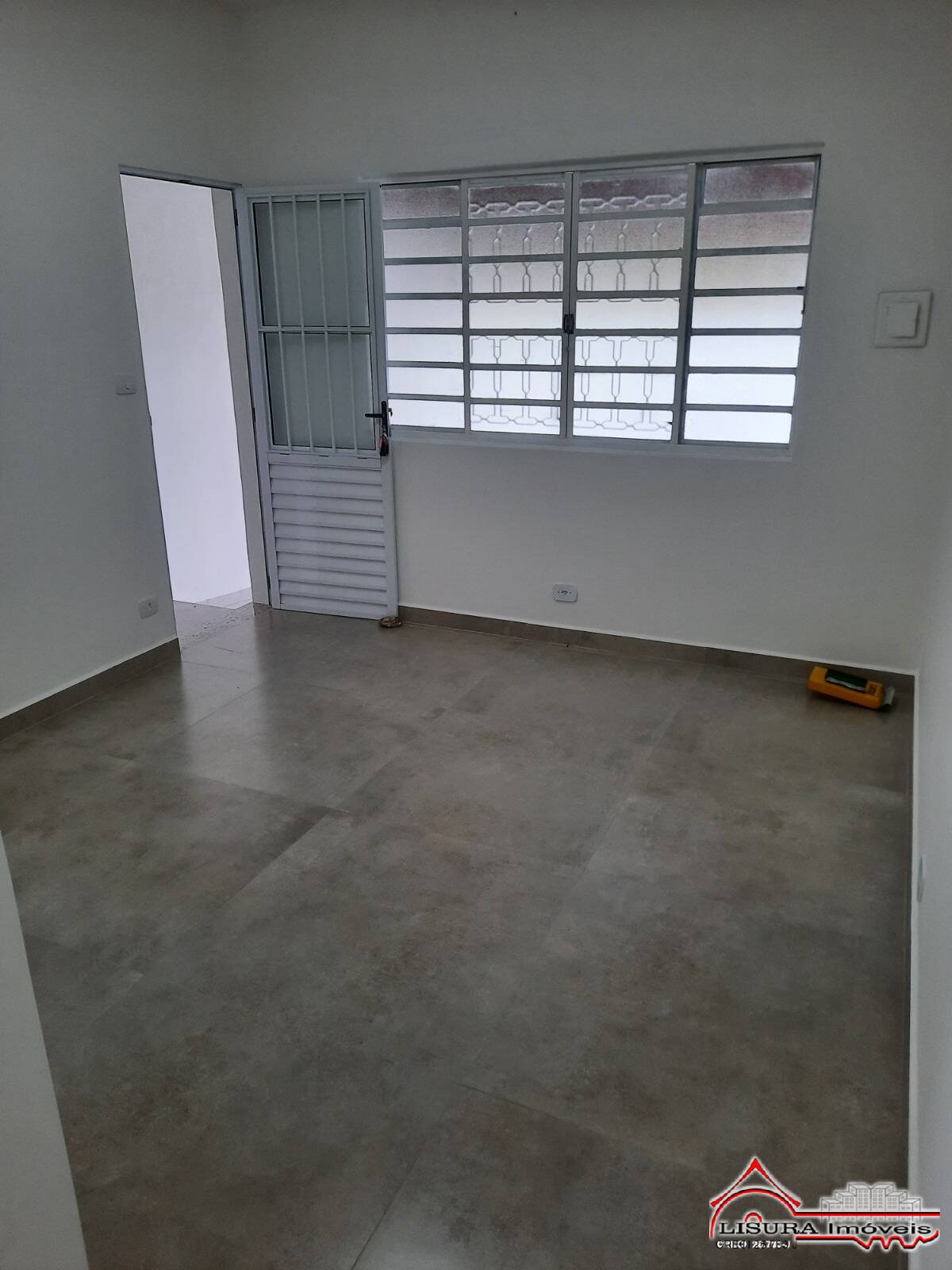 Casa à venda com 3 quartos, 180m² - Foto 3