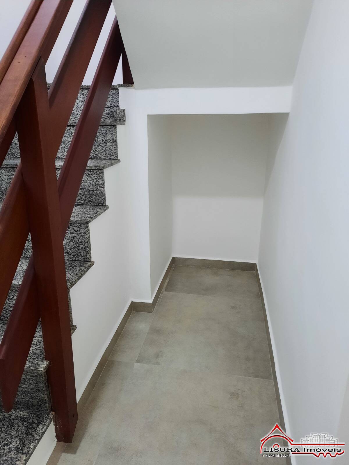 Casa à venda com 3 quartos, 180m² - Foto 17