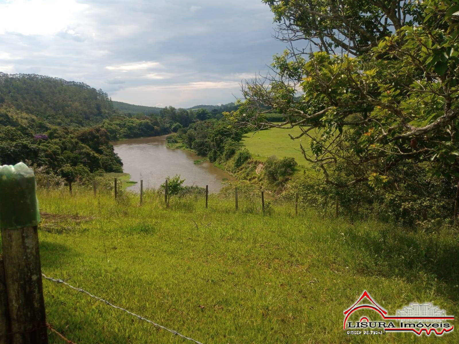 Fazenda à venda com 3 quartos, 300m² - Foto 25