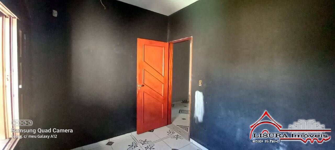 Casa à venda com 3 quartos, 180m² - Foto 8