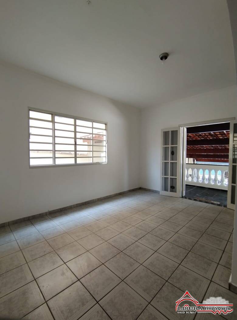 Casa à venda com 4 quartos, 220m² - Foto 8