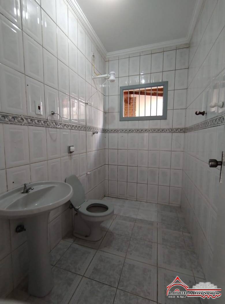 Casa à venda com 4 quartos, 220m² - Foto 18