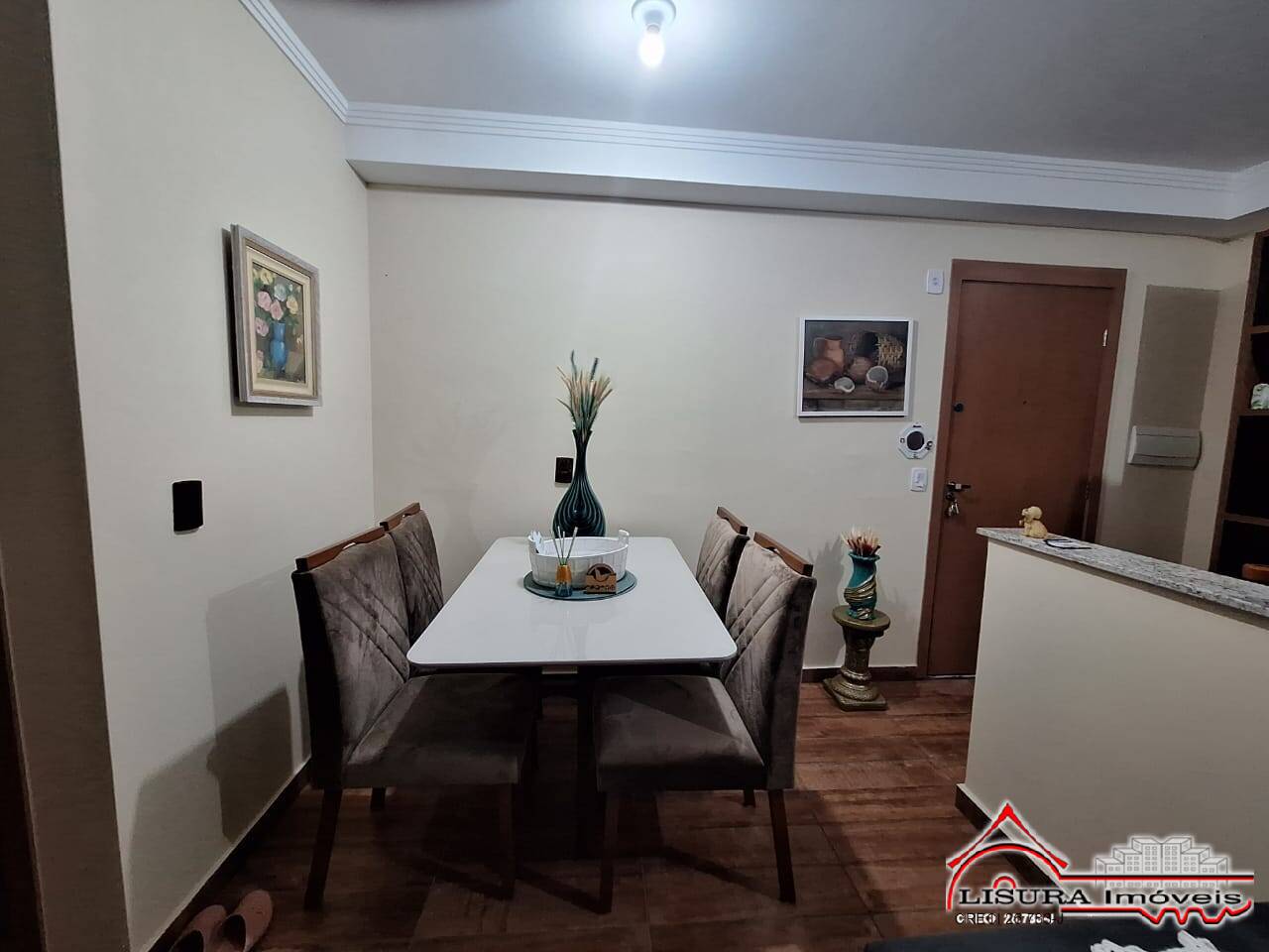 Apartamento à venda com 2 quartos, 46m² - Foto 2