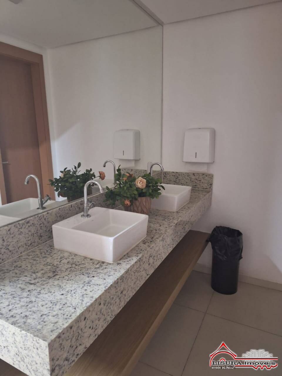 Apartamento à venda com 2 quartos, 46m² - Foto 11