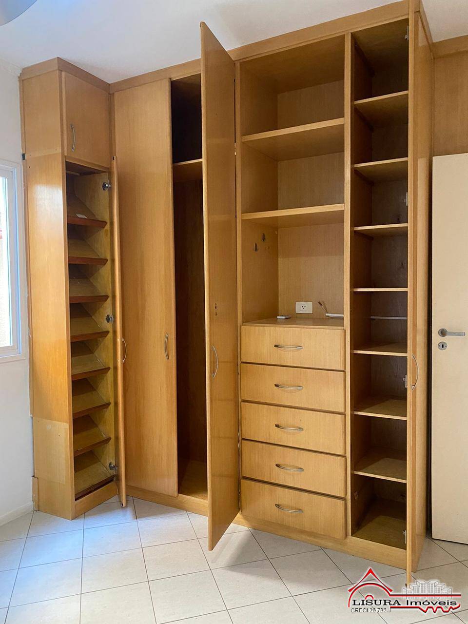 Apartamento à venda com 2 quartos, 68m² - Foto 12