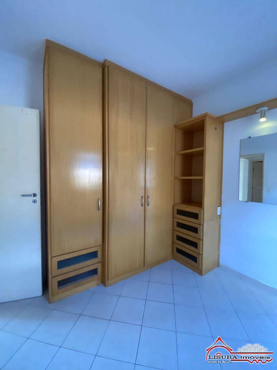 Apartamento à venda com 2 quartos, 68m² - Foto 10