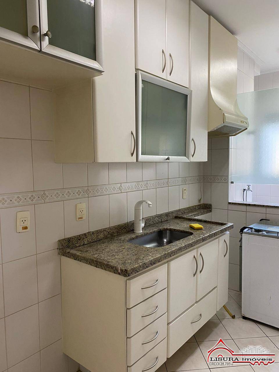 Apartamento à venda com 2 quartos, 68m² - Foto 4