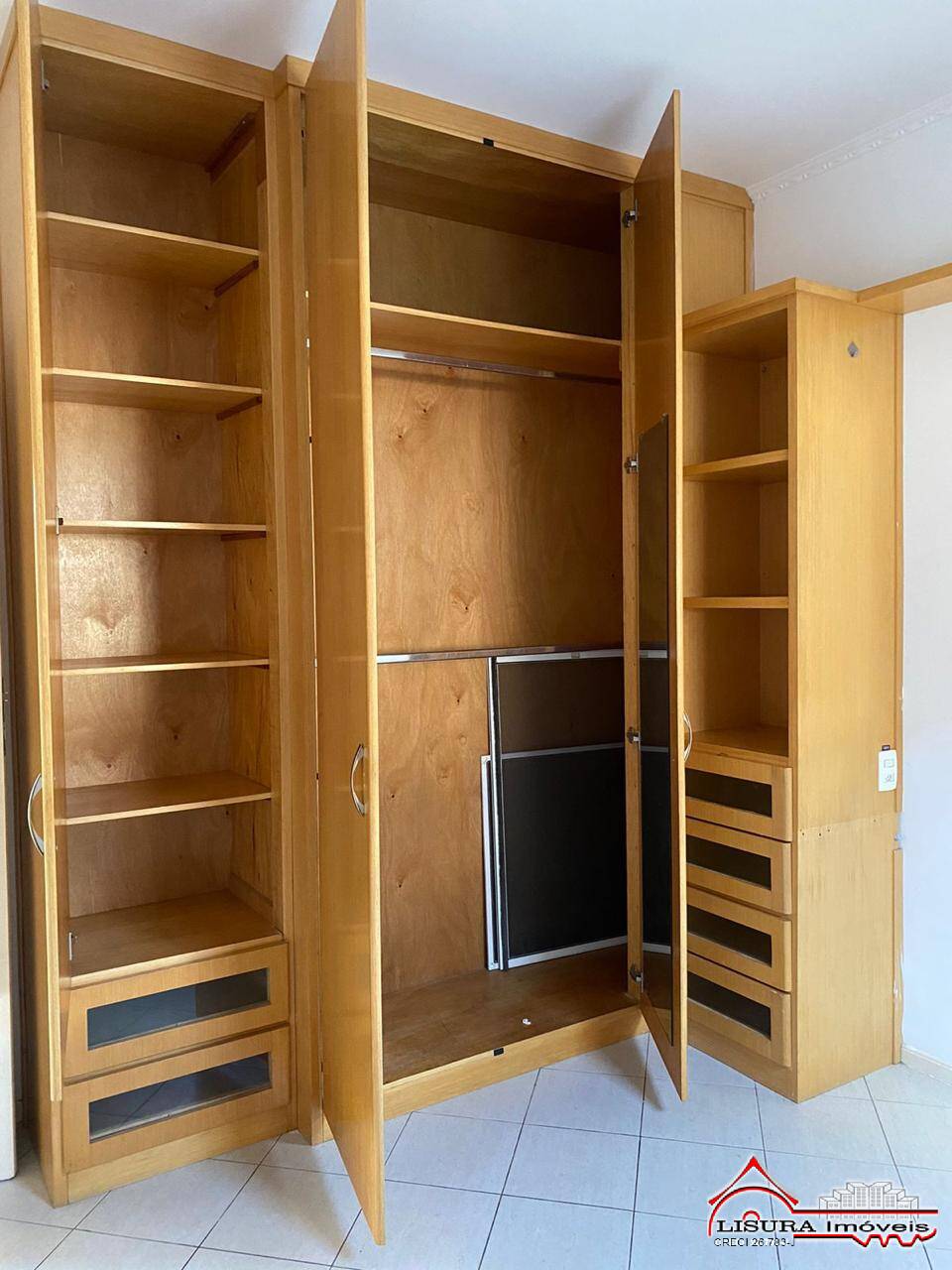 Apartamento para alugar com 2 quartos, 68m² - Foto 8