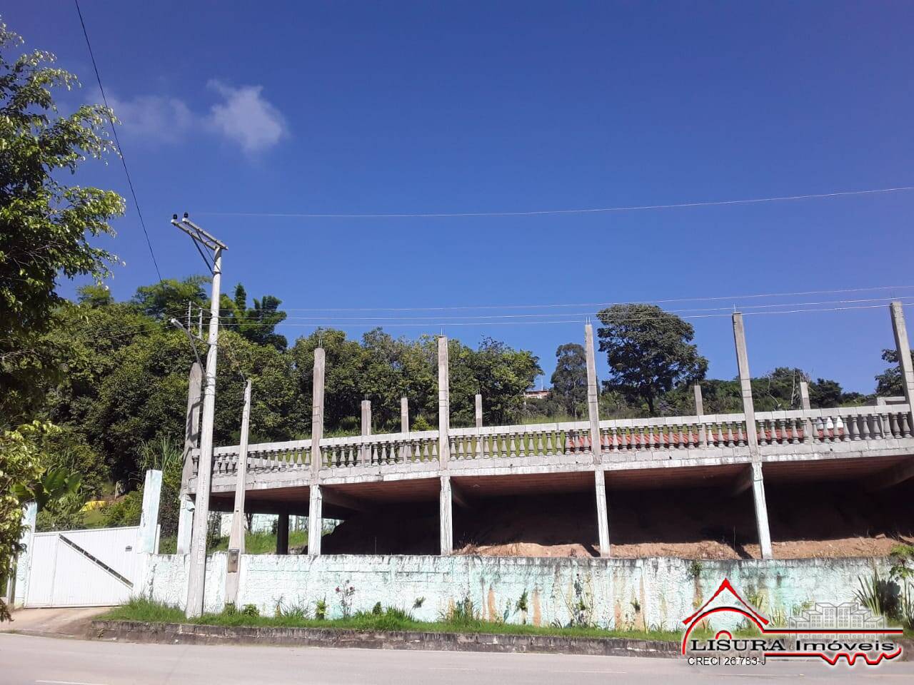 Fazenda à venda com 5 quartos, 300m² - Foto 3