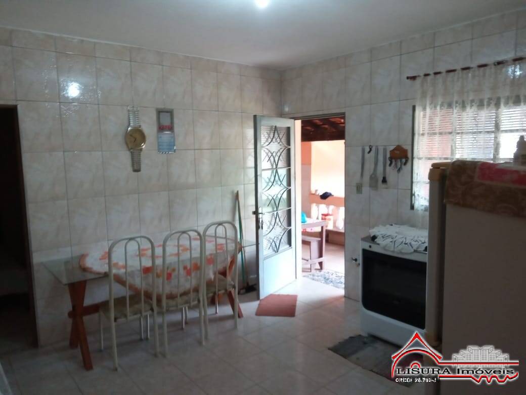 Fazenda à venda com 5 quartos, 300m² - Foto 9