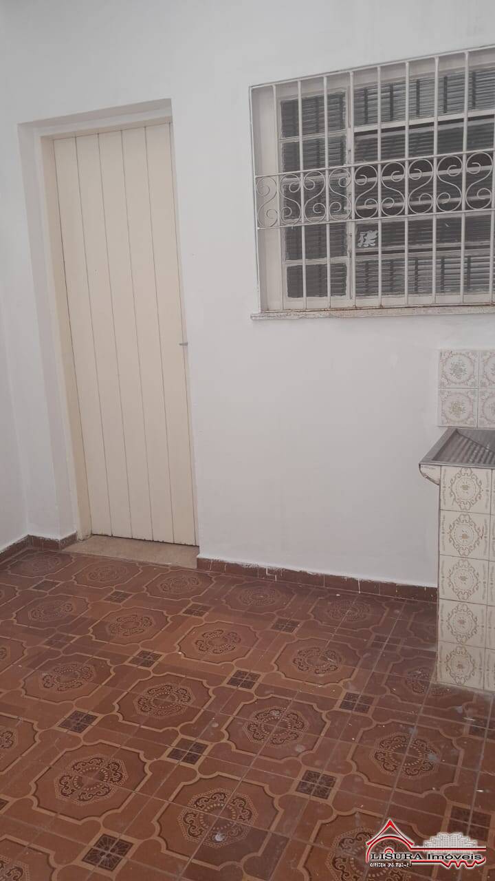 Casa para alugar com 4 quartos, 156m² - Foto 14