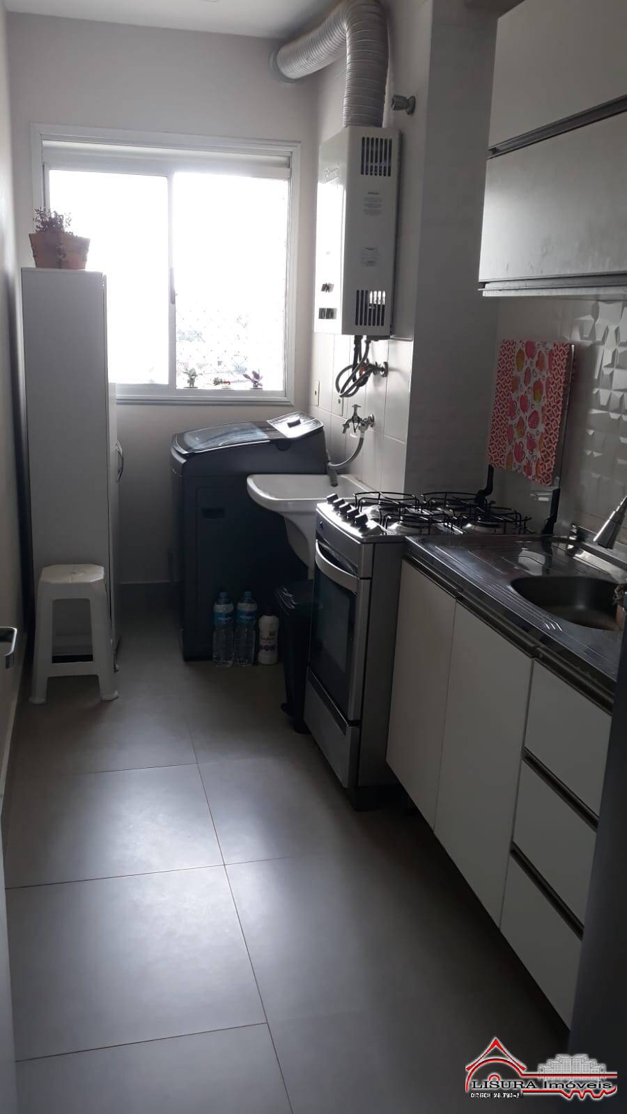 Apartamento à venda com 2 quartos, 53m² - Foto 4