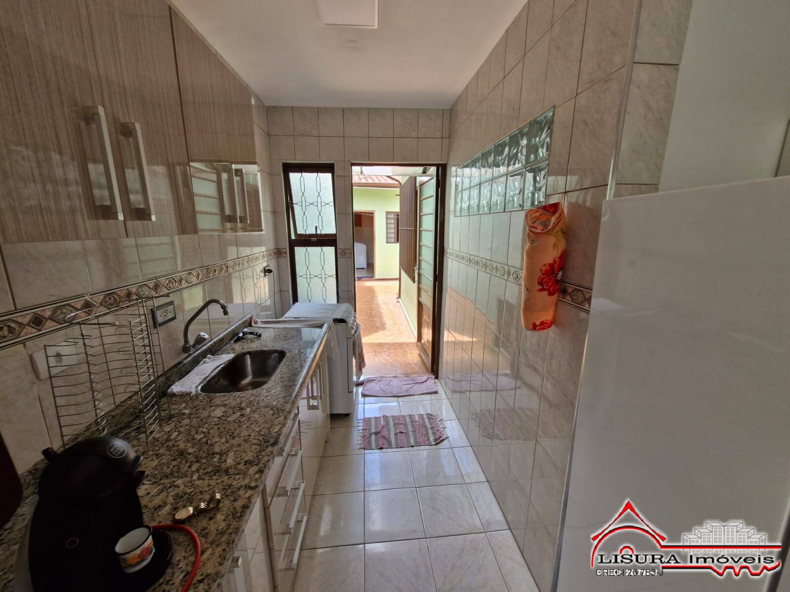 Casa à venda com 2 quartos, 120m² - Foto 9